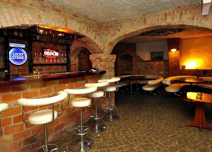 Tropicana ϫϫ Holiday *